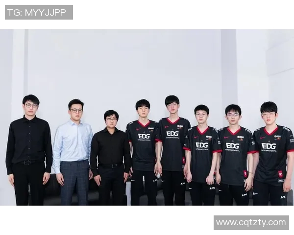 电竞新闻探索EDG战队的默契配合与战术布局揭秘英雄联盟的精彩瞬间 电竞新闻探索EDG战队的默契配合与战术布局揭秘英雄联盟的精彩瞬间